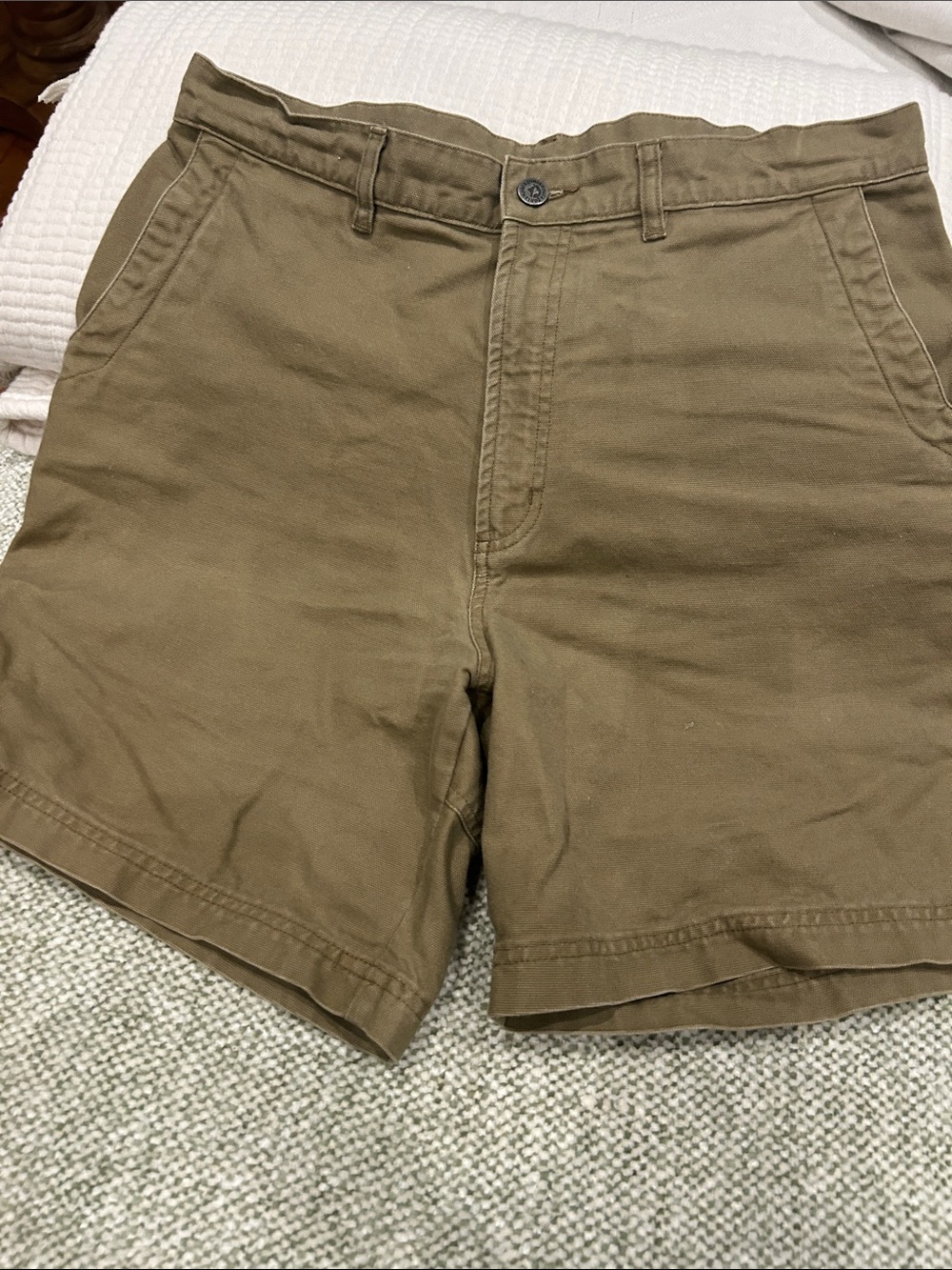 Men's Patagonia Classic Chino Shorts in Olive Brown